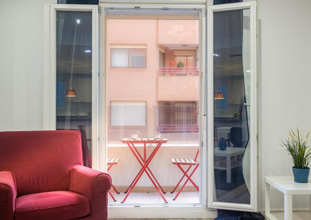 Apartment With Super Comfortable Beds Valencia Exterior photo